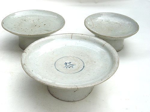 White Porcelain Ritual Utensils